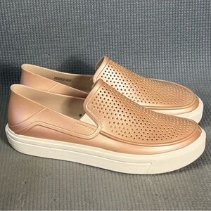 Crocs CitiLane Roka Metallic Slip-On Shoes Rose Gold Women’s Size 8
